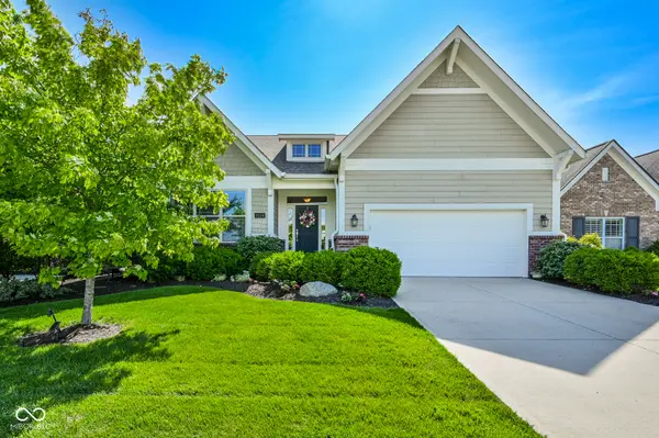 15124 Kampen CIR, Carmel, IN 46033