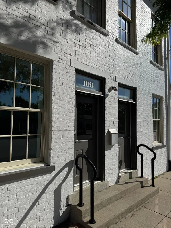108 E Main ST, Plainfield, IN 46168