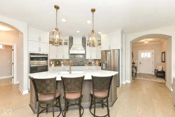 2439 Collins DR, Westfield, IN 46074