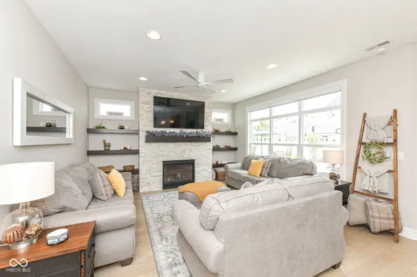 2439 Collins DR, Westfield, IN 46074