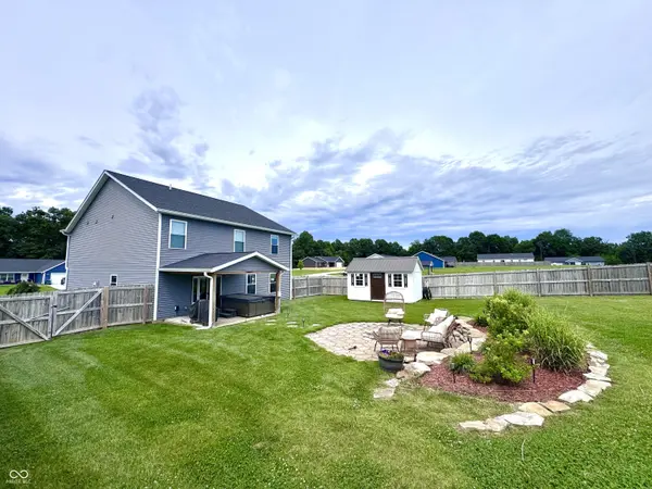 12851 E Hirth LN, Springville, IN 47462