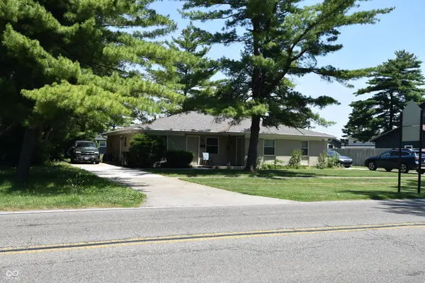 232 & 234 W McKenzie RD, Greenfield, IN 46140