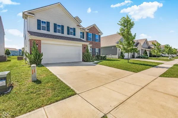 5347 Maywood DR, Whitestown, IN 46075