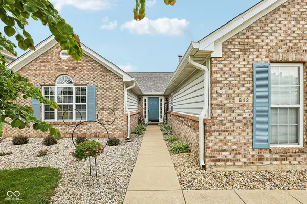 642 Crossfield DR, Indianapolis, IN 46239