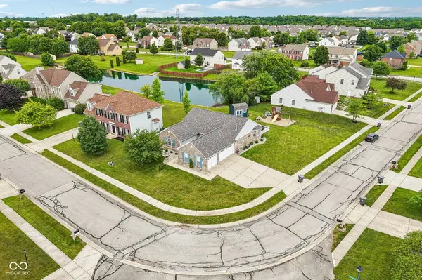 642 Crossfield DR, Indianapolis, IN 46239