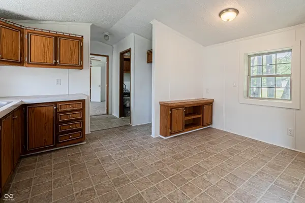 292 Bubble Loo RD, Cloverdale, IN 46120