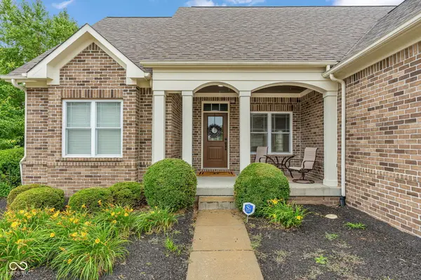 15404 Mission Hills CT, Carmel, IN 46033