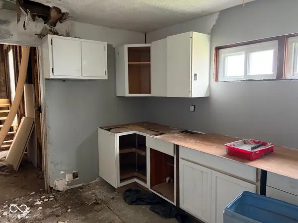 1018 S 15th ST, New Castle, IN 47362