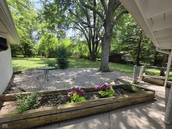 915 Southwood DR, Indianapolis, IN 46227