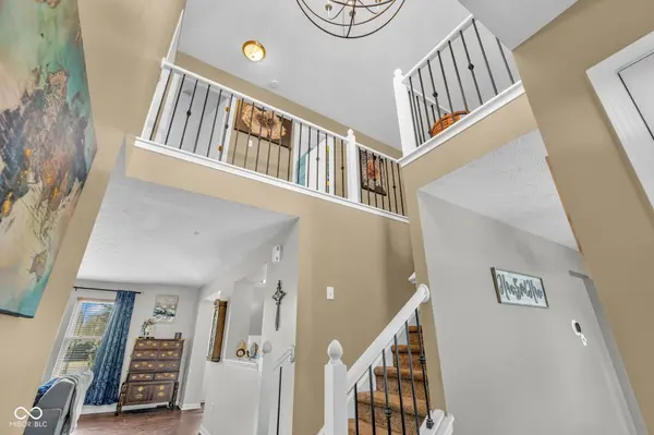 2905 Shadow Lake DR, Indianapolis, IN 46217