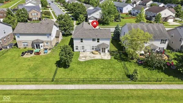 8716 N Springview DR, Mccordsville, IN 46055