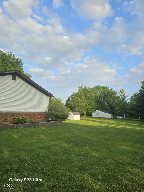 1497 W Pleasant Plain RD, Williamsburg, IN 47393