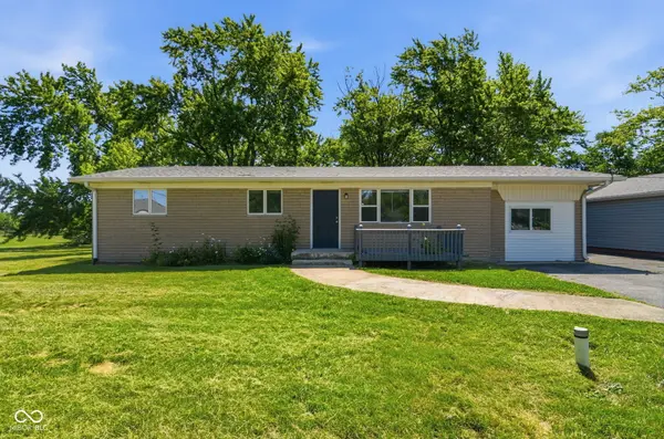 8439 Trotter RD, Camby, IN 46113