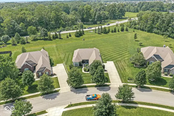 9208 Branch View DR, Indianapolis, IN 46234