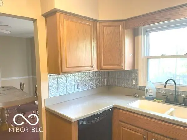1117 Greenacres DR, Kokomo, IN 46901