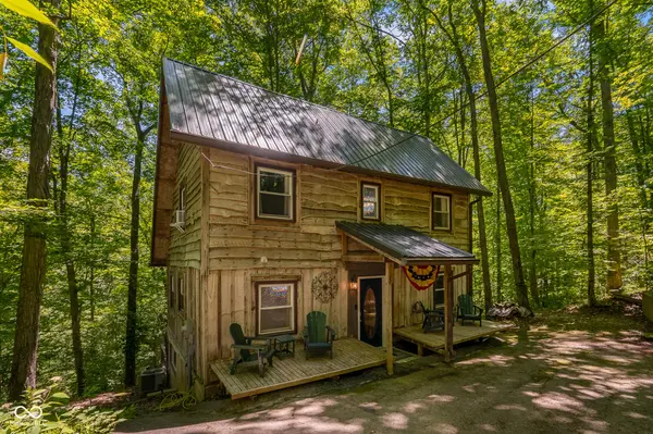 833 Helmsburg RD, Nashville, IN 47448