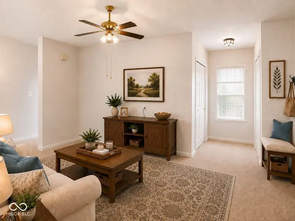 10924 St Petersburg WAY, Indianapolis, IN 46229