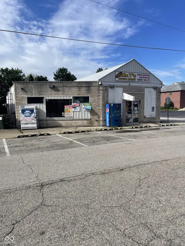 109 W Washington ST, Fairland, IN 46126