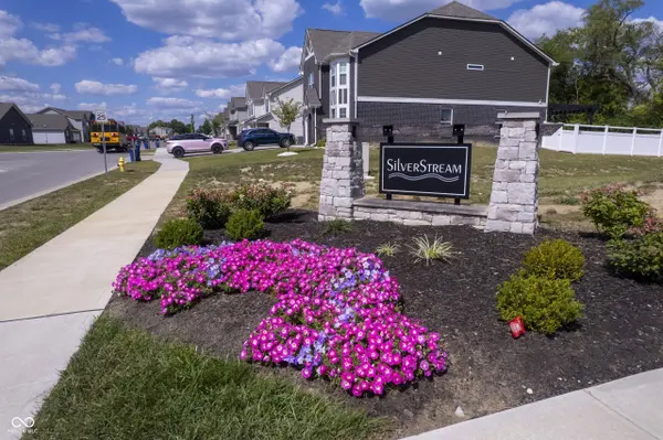10422 Crystal Coop LN, Indianapolis, IN 46235