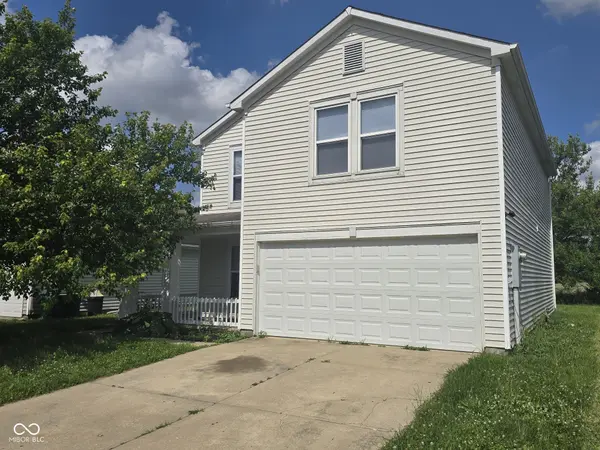 916 Belvedere DR, Shelbyville, IN 46176