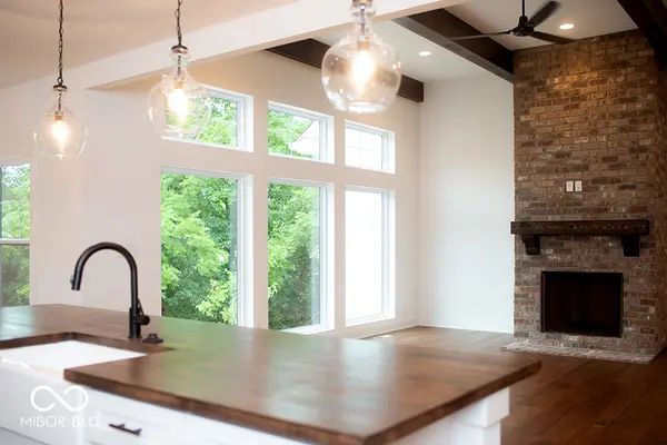 103 Hidden Glen DR, Greenfield, IN 46140
