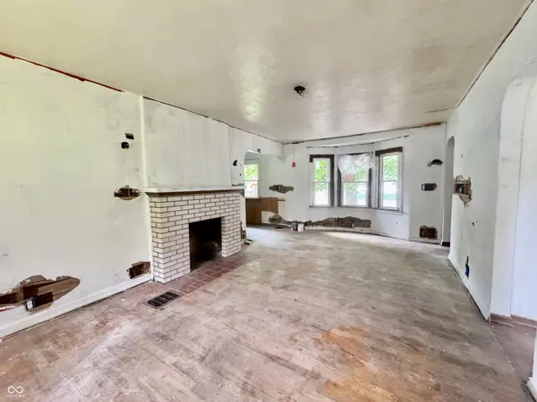 2005 Euclid DR, Anderson, IN 46011