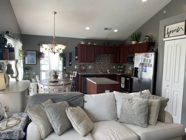 13255 Deception Pass #UNIT 100, Fishers, IN 46038