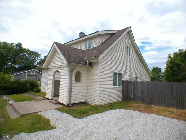 504 E Park ST, Trafalgar, IN 46181
