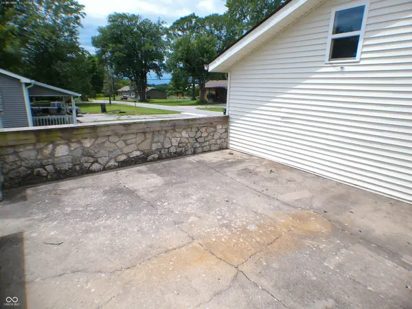 504 E Park ST, Trafalgar, IN 46181