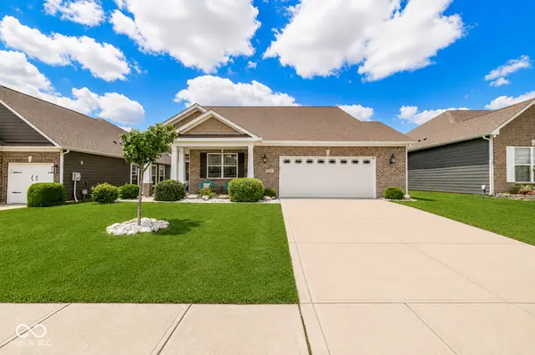 7202 Wooden Grange DR, Indianapolis, IN 46259