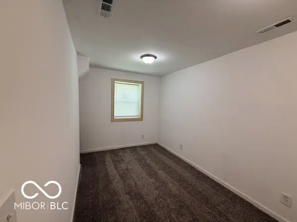 711 W Jackson ST, Seymour, IN 47274