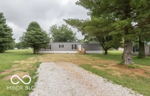 359 Gentlemen PL, Cloverdale, IN 46120