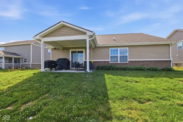571 Freedom DR, Pittsboro, IN 46167