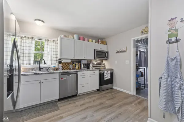 400 Orchard LN, Greenwood, IN 46142