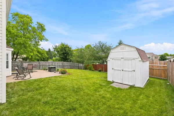 205 Easton Point WAY, Greenwood, IN 46142