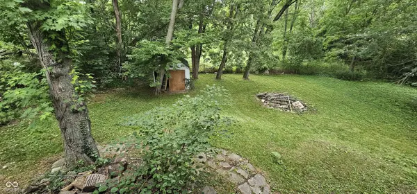 6 E Pearl ST, North Salem, IN 46165