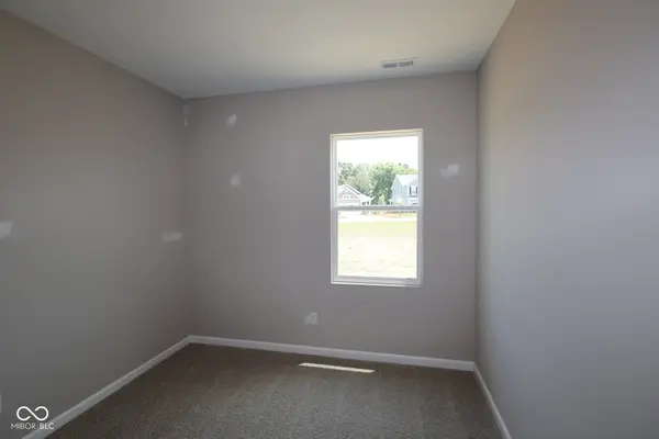 2329 Bear Oak RUN, Shelbyville, IN 46176