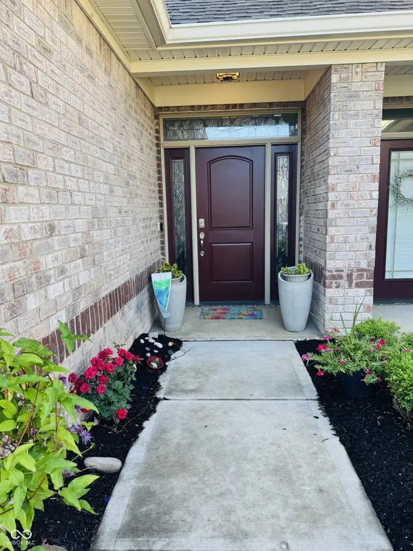 5383 Buckingham LN, Plainfield, IN 46168