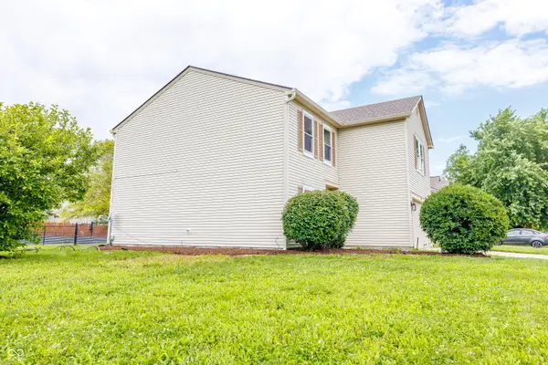 5606 N Plymouth CT, Mccordsville, IN 46055