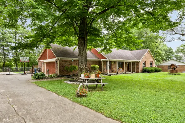 10332 Vandergriff RD, Indianapolis, IN 46239