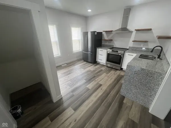 11 Iowa ST, Indianapolis, IN 46225