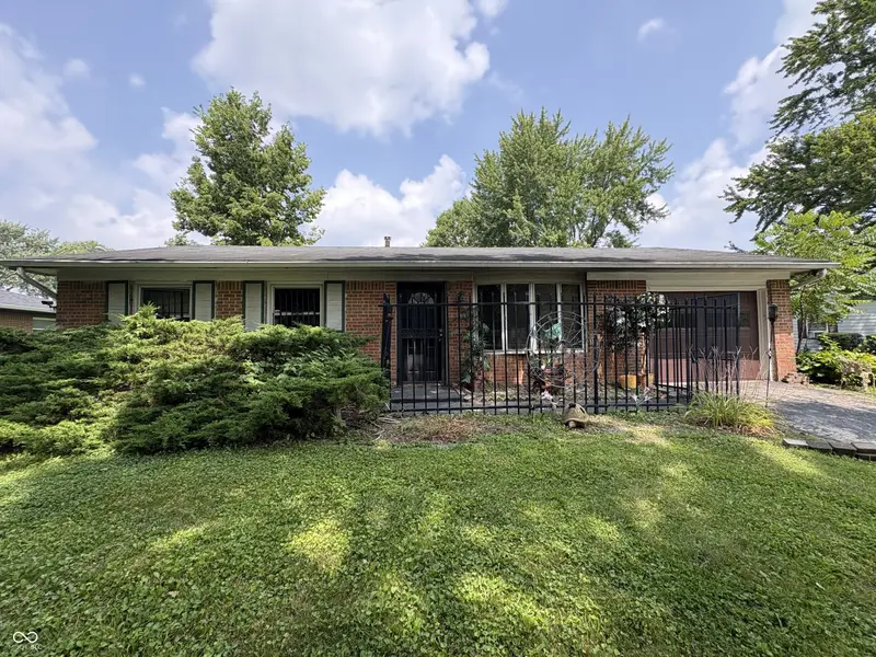 10210 Catalina DR, Indianapolis, IN 46235
