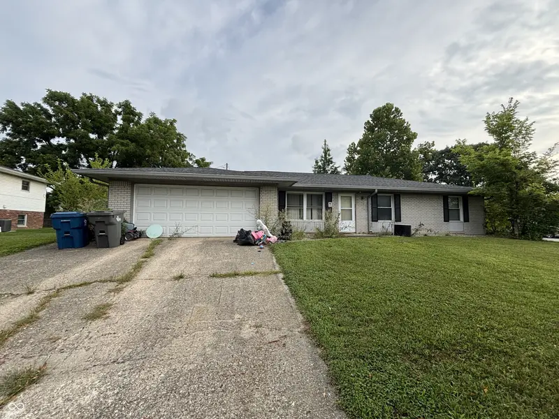 9230 Stardust DR, Indianapolis, IN 46229