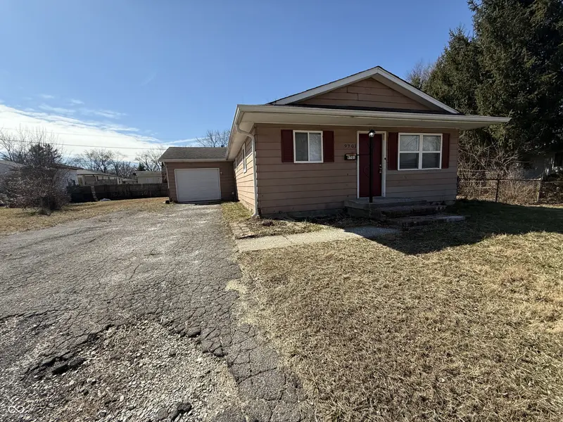 9701 Ellis CT, Indianapolis, IN 46235