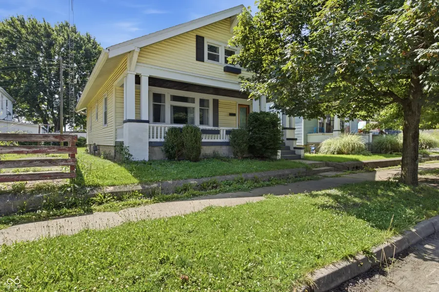 1022 N Grand AVE, Connersville, IN 47331