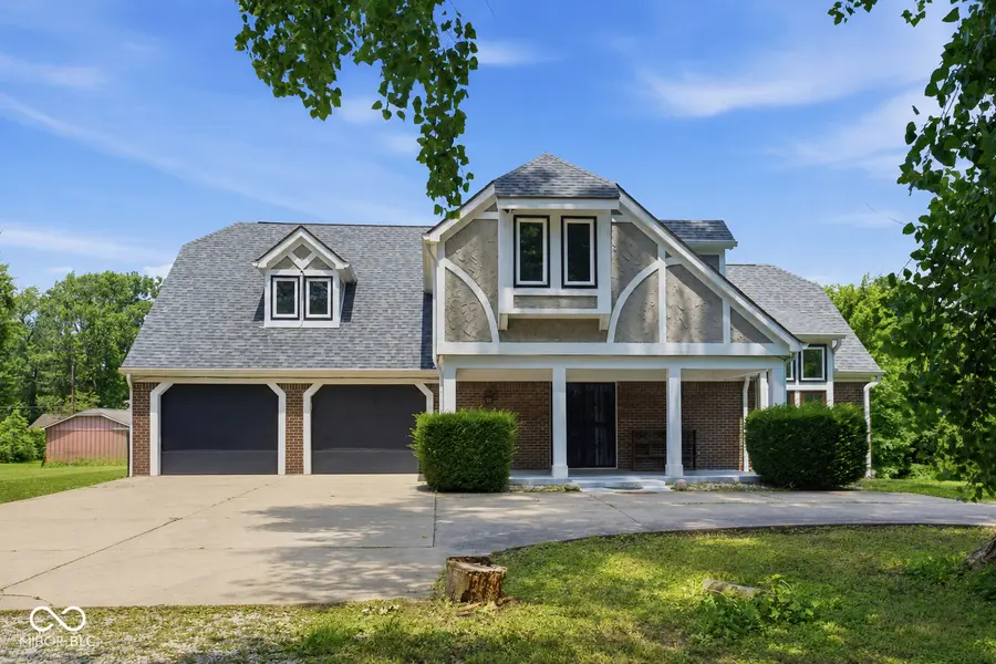 8536 Bradford RD, Avon, IN 46123