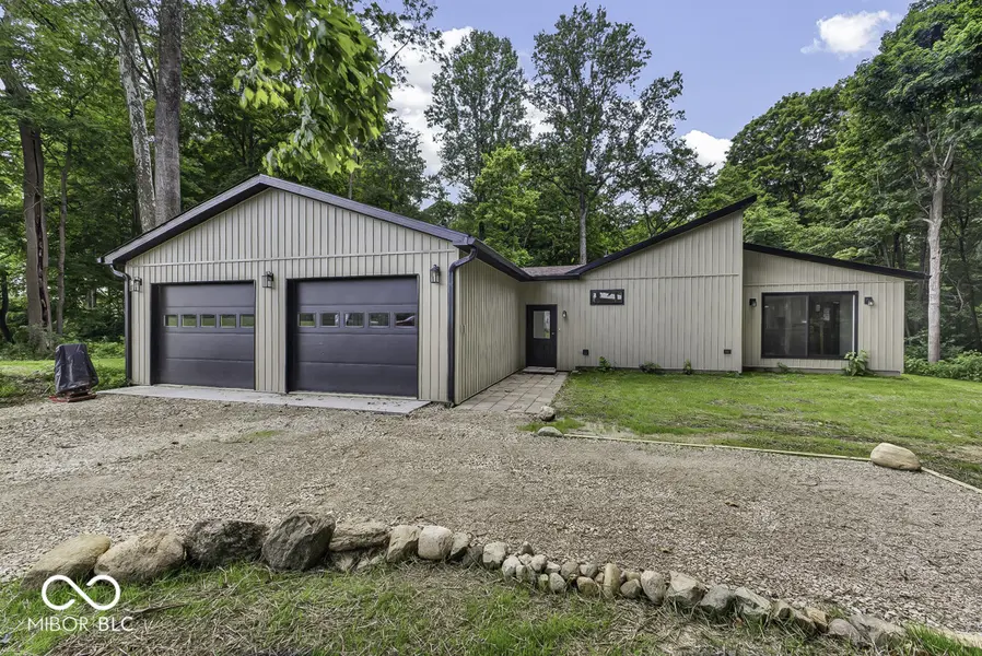 6888 S State Road 44, Martinsville, IN 46151