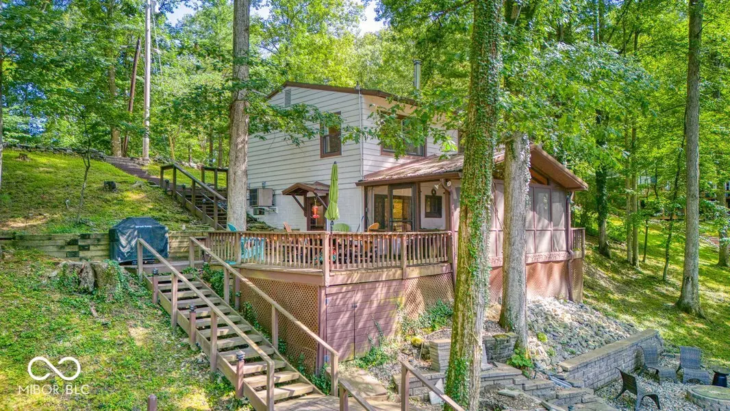 7254 Halibut DR, Nineveh, IN 46164