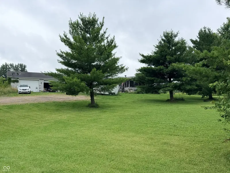 5130 S The Farm RD, Rushville, IN 46173