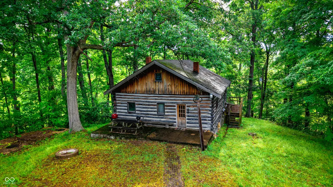 2 Beech Tree RD, Nineveh, IN 46164